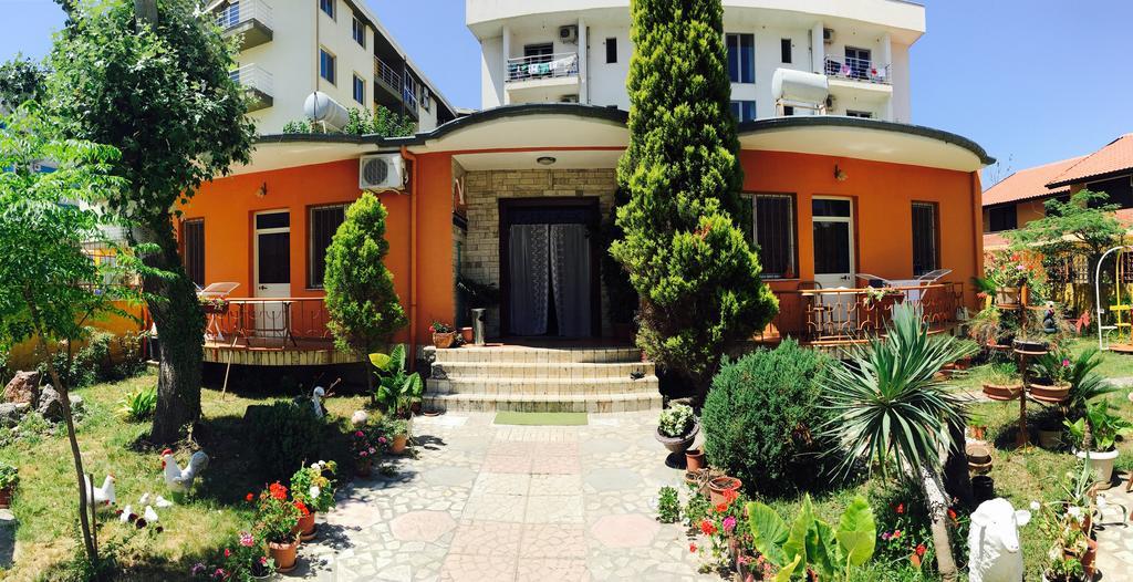 Guroal Hotel Shëngjin Exterior foto